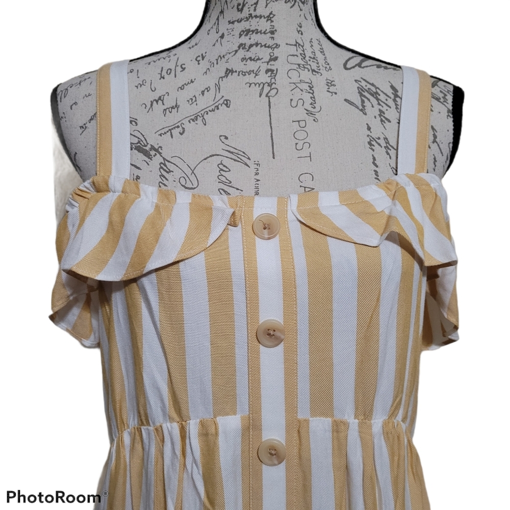 Isabel Maternity Off Shoulder Ruffle Tops! - Picture 5 of 8